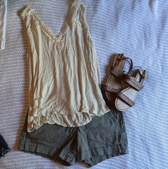 alex & parker Tops - 🌊Tank Top Blouse